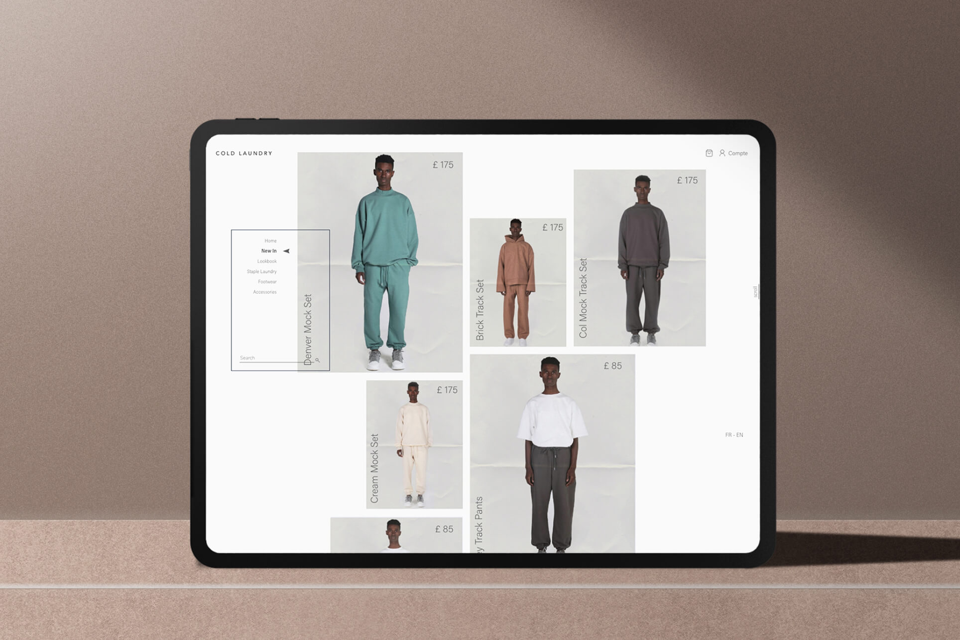 La page d'accueil sur tablette : composition éditoriale alternant photographies de collection et blocs de contenu.